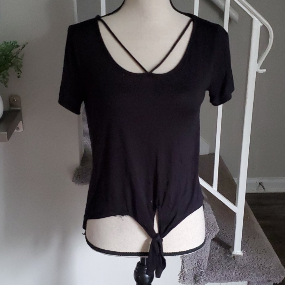 Threads Studio Strappy and Tie Front T Shirt Black